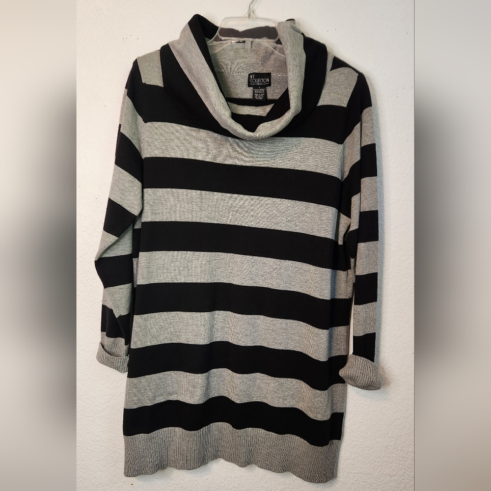 NY Collection Black and Gray Long Cowl‎ Neck Sweater, Size X